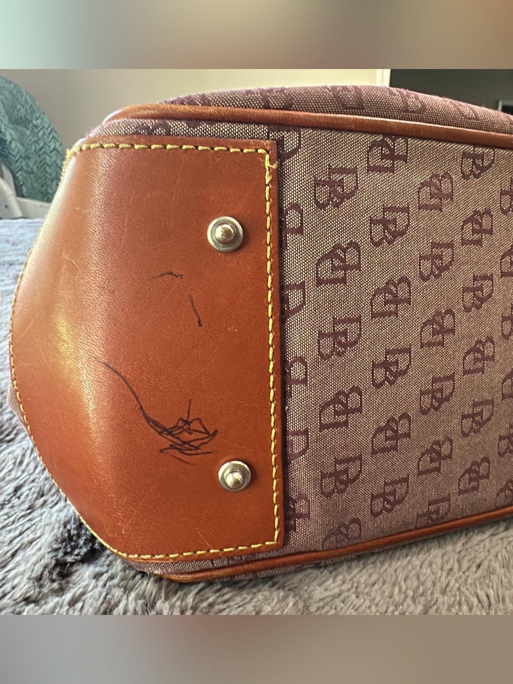 Dooney & Bourke Monogram
Canvas & Leather Satchel NEEDS CLEANING INSIDE (bags21) - Picture 6 of 16